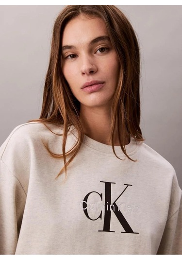 Calvin Klein Jeans Monologo Uzun Kollu Rahat Kesim Penye Bisiklet Yaka Kadın Gri Sweatshirt Lv047b23 Gri