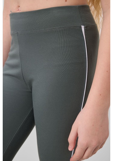 Beyaz-haki Pamuklu O Yaka Standart Fit Basic İspanyol Paça Kız Çocuk Tayt Takım - 75192 Beyaz