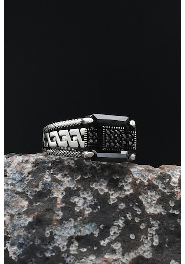 Pençe Figürlü Siyah Baget Taşlı 925 Ayar Gümüş Erkek Yüzüğü 901719 Gümüş