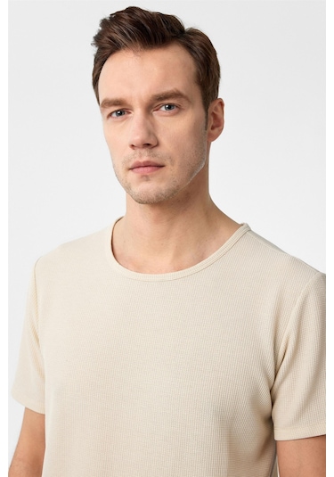 SÜVARİ Ekru Slim Fit Armürlü Bisiklet Yaka Tişört-37260 Ekru