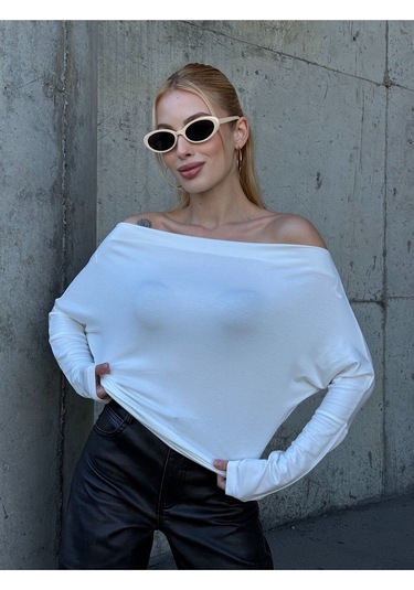 Kadın Kayık Yaka Full Esnek Asimetrik Kesim Comfort Spor Şık Tasarım Yumoş Bluz Beyaz