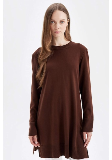 Defacto Regular Fit Bisiklet Yaka Yandan Yırtmaçlı Basic Düz Kazak Tunik H3431AZ24AUBN468 Kahverengi