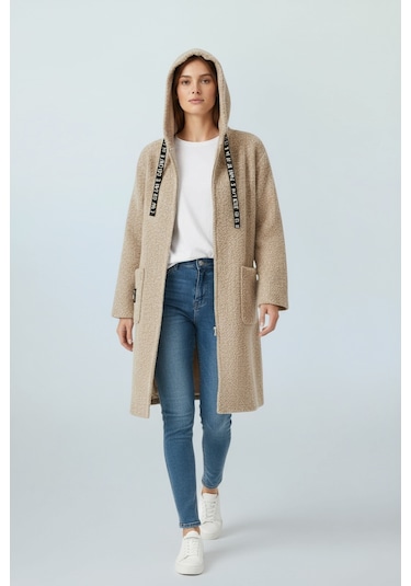 Kadın Üstten Cepli Kapüşonlu Önü Fermuarlı Kaşe Hırka Vizon