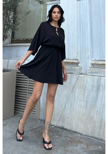 Siyah Yaka Detaylı Kloş Elbise Siyah