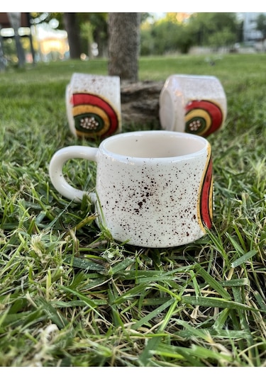 Püskürtme Detaylı Gökkuşağı Desenli 225 Ml Seramik Kupa