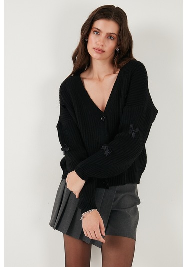 Lela Oversize Fit V Yaka Fiyonk Detaylı Düğmeli Bayan Hırka 4615577 Siyah