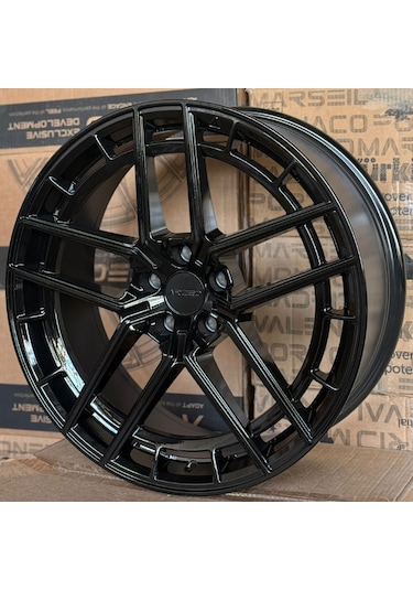 5 112 20 8.5 Et35 Ch66.6 Gloss Black Arceo Vienna