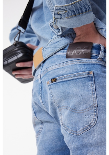 Lee Slim Fit Dar Kesim Normal Bel Taşlamalı Açık Mavi Esnek Luke Jean Denim Kot Pantolon L719119404 Mavi