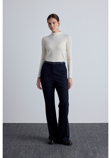 Yüksek Yaka Triko Bluz Ekru Ekru