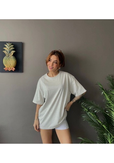 Kadın Oversize Basic Tişört Salaş Kesim Pamuklu Günlük T-shirt BEYAZ
