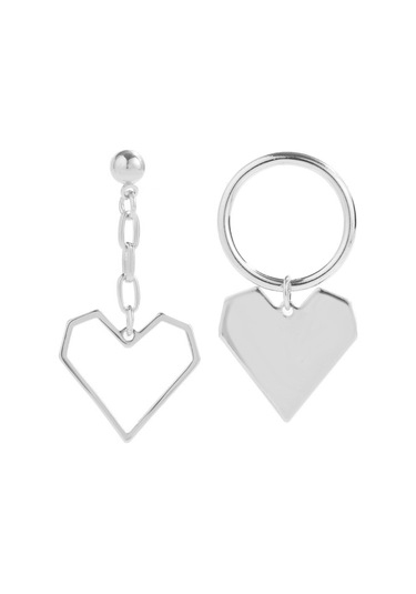 E2112-10 Beyaz K Asimetrik Aşk Aşk Gümüş İğne Küpe Basit Küpe