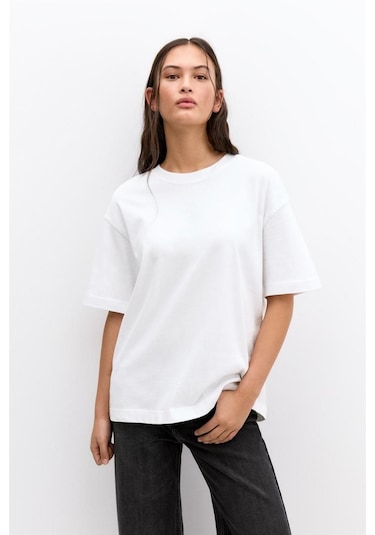 Soft&Basic Kadın %100 Organik Pamuk Oversize Fit Basic Yuvarlak Yaka T-shirt Beyaz