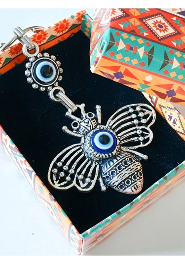 Moncuk Design Nazar Boncuklu İşlemeli Metal Arı Anahtarlık