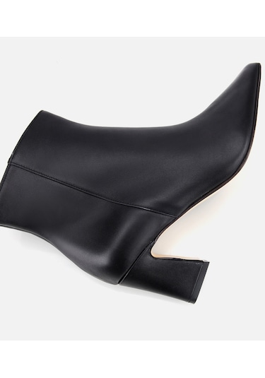 Hotiç Kadın Deri Siyah Sivri Burunlu Bilekte Topuklu Bot 01boh312690a100 01boh312690a100 Siyah