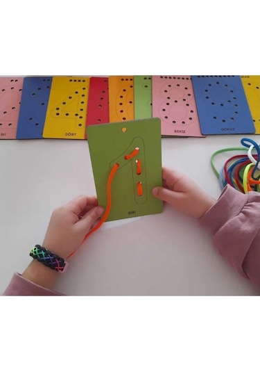 Eğitici Ahşap Rengarenk Delikli Ince Motor Beceri Geliştirici Mon