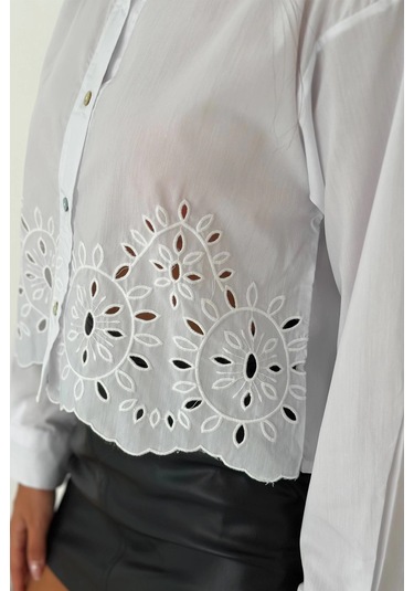 Nakış Detaylı Dakron Gömlek Beyaz