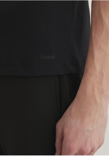 Mavi - Siyah Basic Tişört 063747-900-Siyah