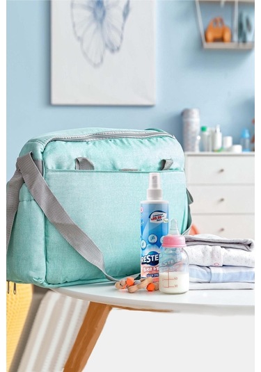 Resteril Doğal Alkolsüz Parfümsüz Bebek Alanı ve Aile Yüzey Hijyen Spreyi 600 ML