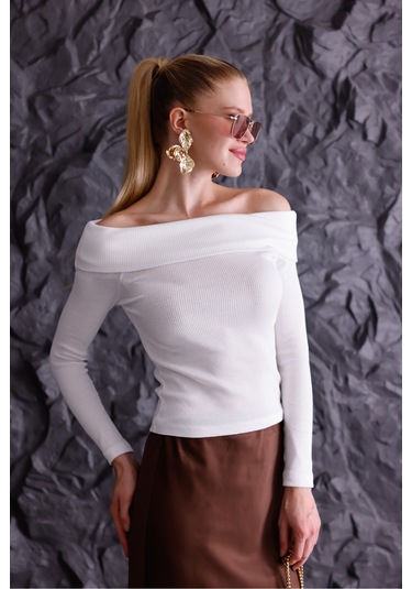 Madonna Yaka Uzun Kollu Fitilli Kadın Bluz Beyaz
