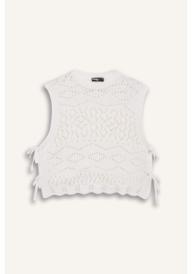 Defacto Coool Slim Fit Dar Kesim Bisiklet Yaka Yan Bağcıklı Kroşe Süveter F4008ax25smwt32 Beyaz Defacto Coool Slim Fit Dar Kesim Bisiklet Yaka Yan Bağcıklı Kroşe Süveter F4008ax25smwt32 Beyaz