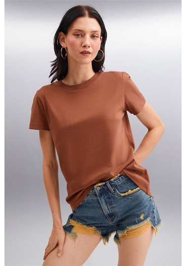 Samantha Kadın %100 Organik Pamuklu Comfort Fit Arkası Uzun Basic Örme Kahverengi T-shirt