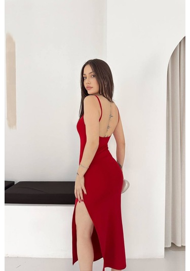 Tarz Cool Kadın Askılı Uzun Elbise Slim Fit Vücuda Oturan Yırtmaçlı Kırmızı