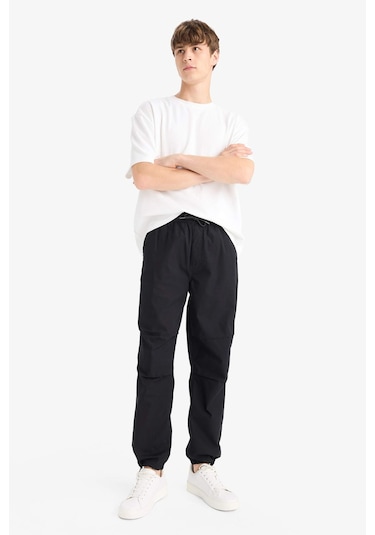 Defacto %100 Pamuk Wide Leg Paraşüt Pantolon E8729ax25aubk81 Siyah Defacto %100 Pamuk Wide Leg Paraşüt Pantolon E8729ax25aubk81 Siyah