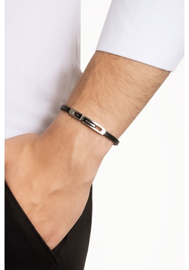 So Chic Metal Detaylı Erkek Deri Bileklik Çelik