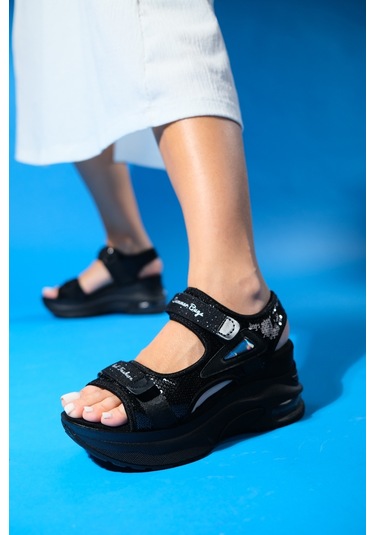 Arthur Siyah Payetli Bantlı Kalın Taban Kadın Spor Sandalet Siyah