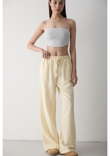 Sarı Beli Lastikli Bol Paça Pantolon Sarı