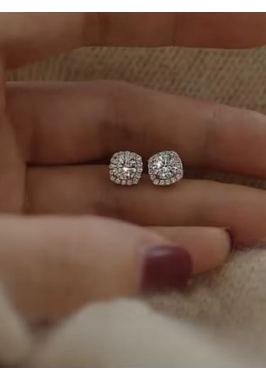 925 Ayar Gümüş Zirkon Taşlı Çiçek Saplama Küpe Gümüş