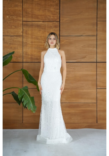 Halter Yaka Boncuk İşlemeli Uzun Beyaz Abiye Elbise Beyaz