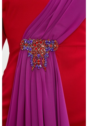 Taş İşlemeli Drapeli Uzun Elbise - Özel Günlerin Göz Alıcı Şıklığıtaş İşlemeli Drapeli Uzun Elbise - Özel Günlerin Göz Alıcı Şıklığı Kırmızı Taş İşlemeli Drapeli Uzun Elbise - Özel Günlerin Göz Alıcı Şıklığıtaş İşlemeli Drapeli Uzun Elbise - Özel Günlerin Göz Alıcı Şıklığı Kırmızı