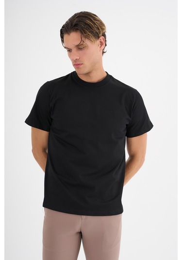 Erkek Siyah %100 Pamuklu Standart Kalıp T-sihrt Siyah