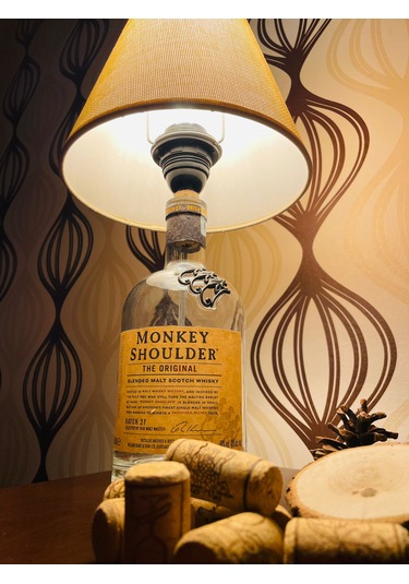 Monkey Shoulder Şık Tasarımlı Abajur Gold
