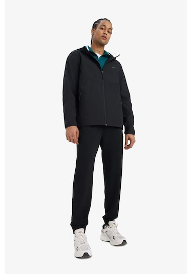 Defacto Defactofit Su İtici Regular Fit Kapüşonlu Fermuarlı Softshell Yağmurluk A2122ax25aubk81 Siyah Defacto Defactofit Su İtici Regular Fit Kapüşonlu Fermuarlı Softshell Yağmurluk A2122ax25aubk81 Siyah