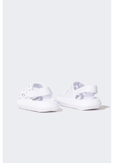 DeFacto Erkek Çocuk Cırt Cırtlı Düz Taban Eva Sandalet C2236A824SMWT1