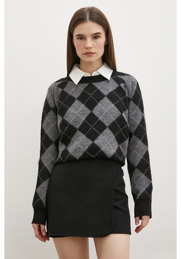 Önü Katlı Kaşe Etek Siyah Siyah