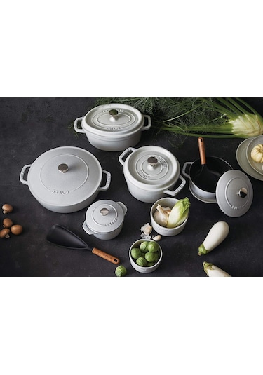 Staub Demir Döküm Sote Tenceresi 24cm Trüf Beyazı