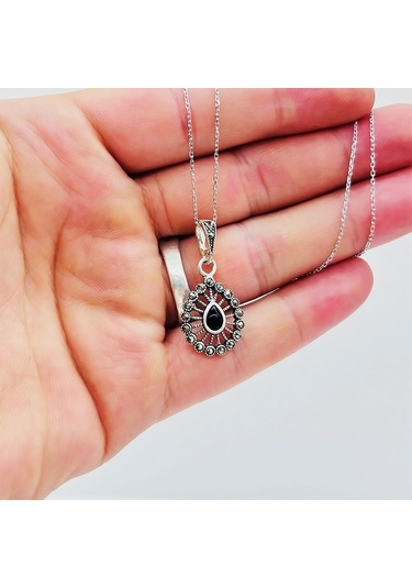 Oltu Taşı Tasarım İşçilikli 925 Ayar Gümüş Kolye Siyah