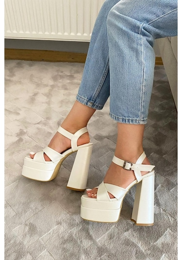 Preshley Kadın Elina Sedefli Beyaz Çapraz Bantlı 15 Cm Platform Topuklu Ayakkabı Beyaz 1