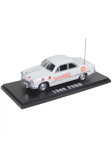 Greenlight 1:43 Tournament Of Thrills 1949 Ford Model Araba