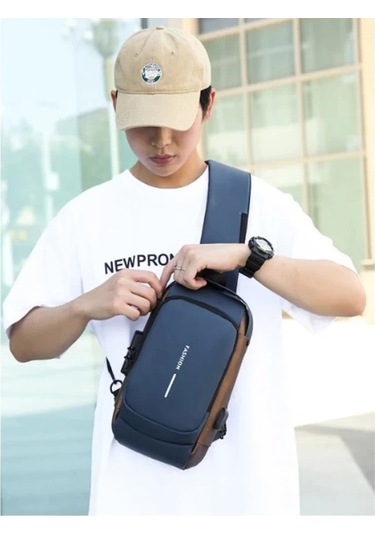 Powerbank Destekli Erkek Ön Göğüs Çantası Çok Renkli