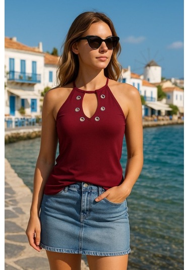 Leyla Sanat Sanata Yeni Bir Bakış Açısı Kadın Askılı Kuş Gözü Ve Dekolte Detay Boyundan Bağlamalı Viskon Bluz Bordo