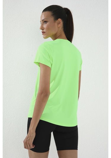 Neon Yeşil Basic Kısa Kol Standart Kalıp O Yaka Kadın T-shirt - 97144 Neon Yeşil