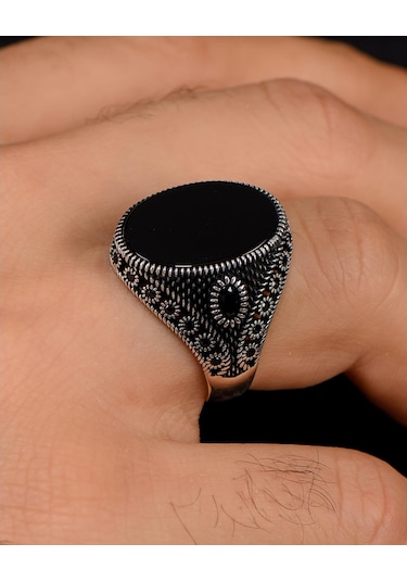 925 Ayar Gümüş Erkek Yüzüğü Zirkon Taş Süslemeli Oniks Taşlı 100222