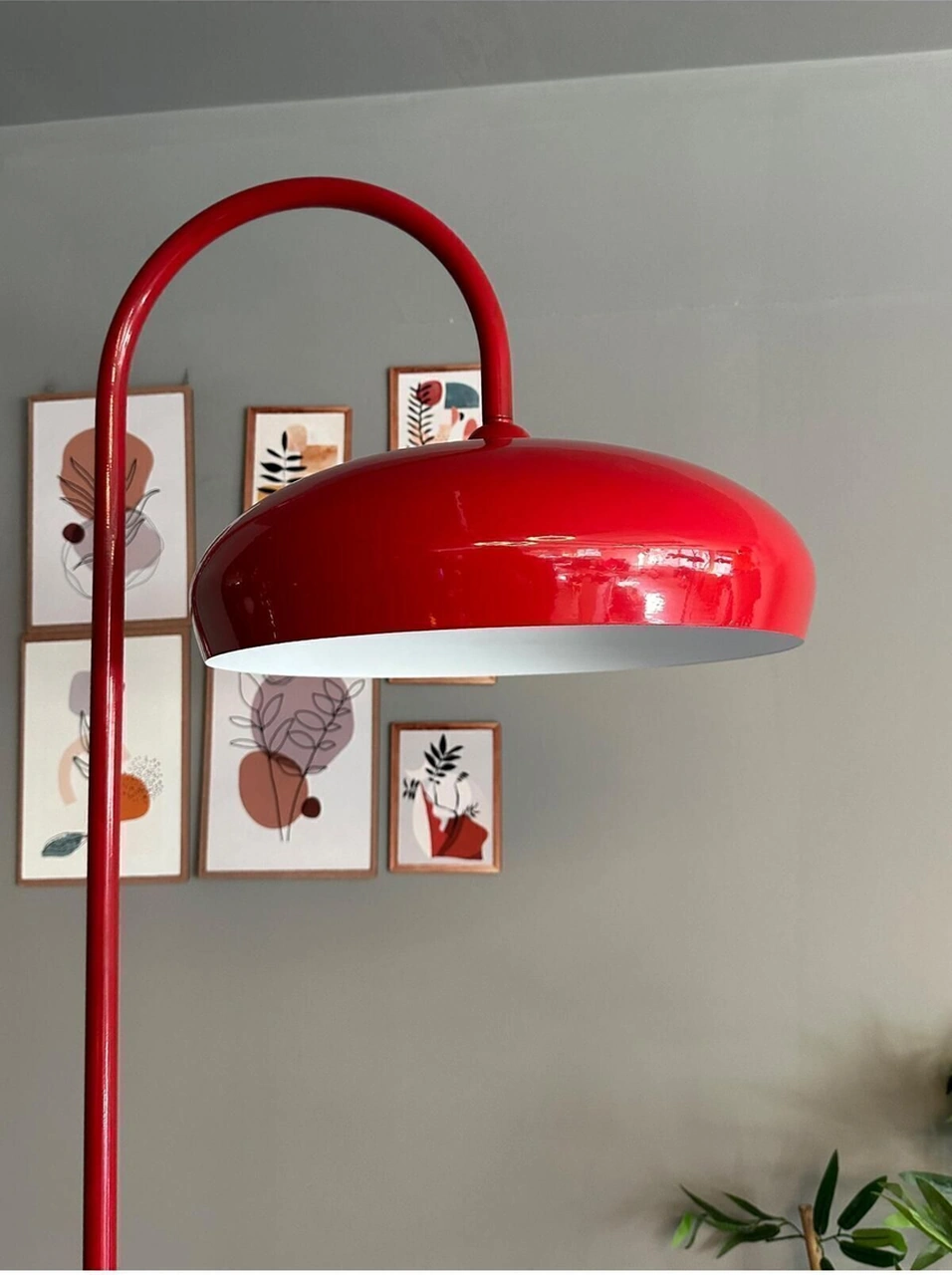 Kırmızı Lambader Modern Dekoratif Metal Oturma Odası Çalışma Odası Zemin Lambası Kırmızı