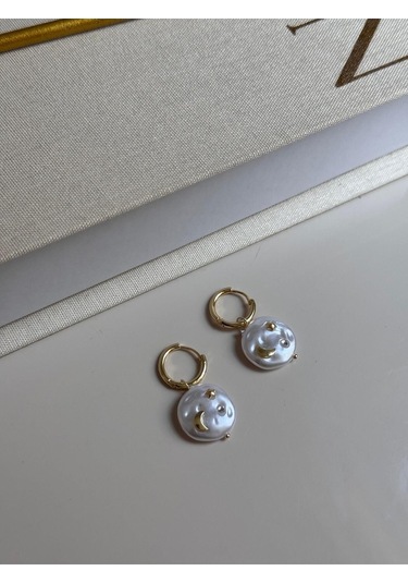 Düz İnci Efektli Ay Ve Yıldız Figürlü Sallantılı Halka Küpe Kadın Çelik Küpe Altın