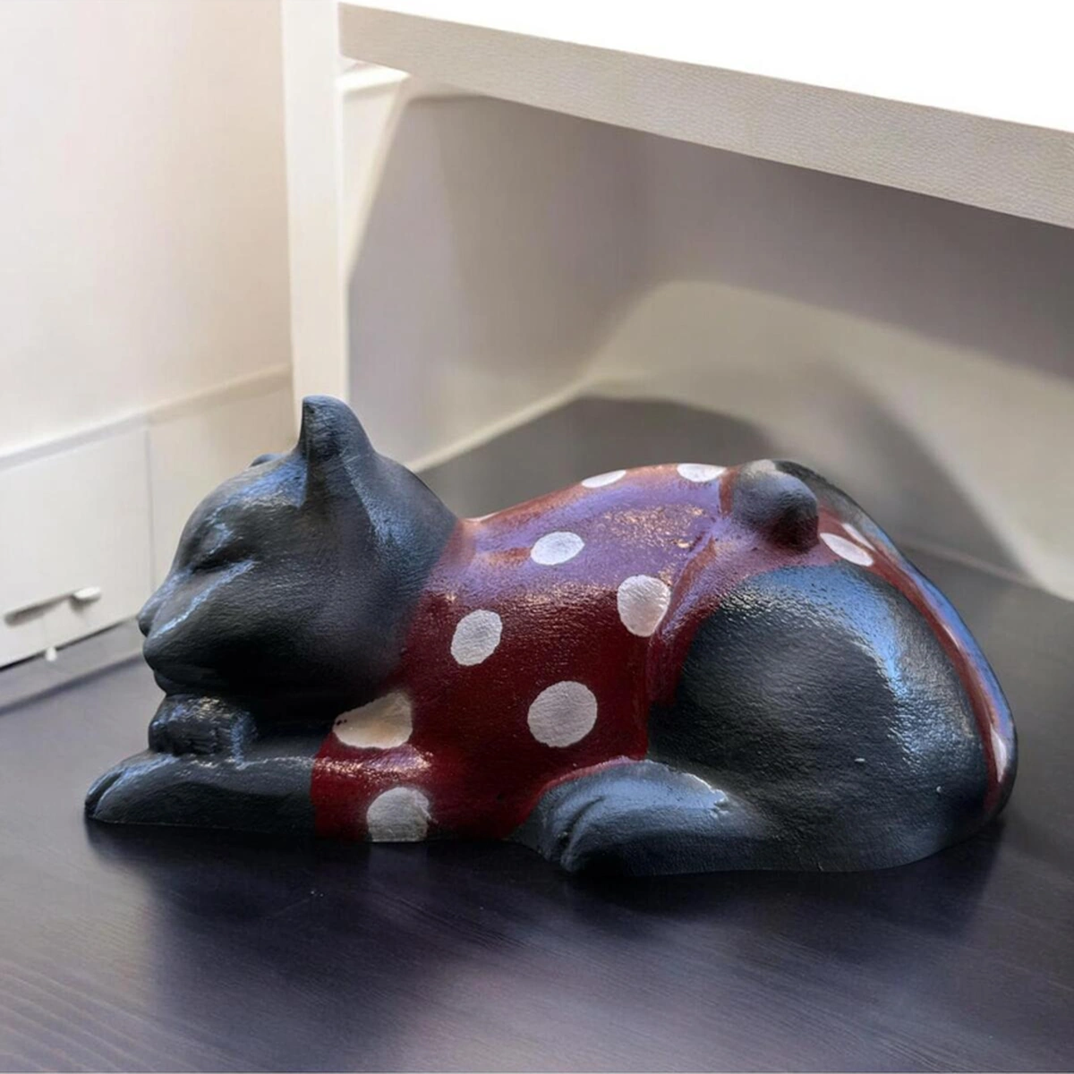 Dekoratif Polyester Uyuyan Kedi Biblo Sarı Gold