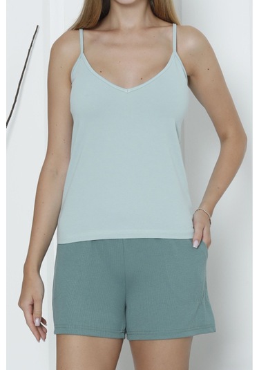 Kadın Şortlu Pijama Takımı İp Askılı Likrali Cepli Yeşil Yeşil